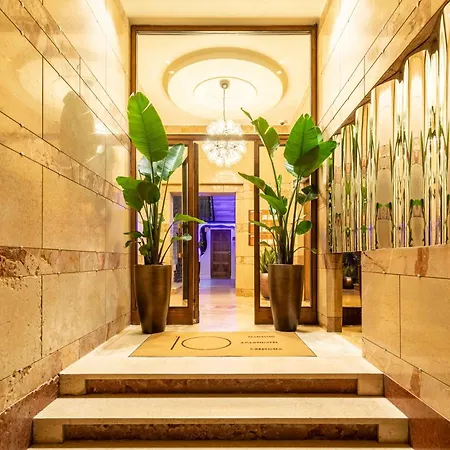10 Manzoni Aparthotel Cremona