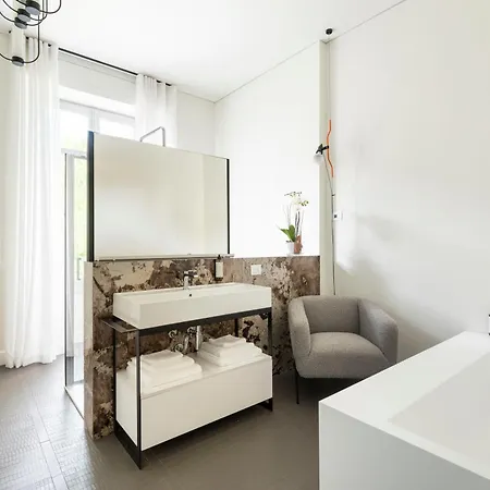 10 Manzoni Apart-hotel