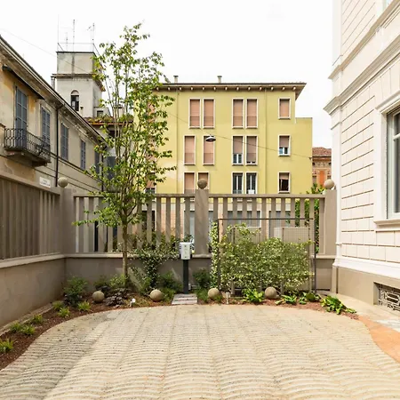 Apart-hotel 10 Manzoni Cremona