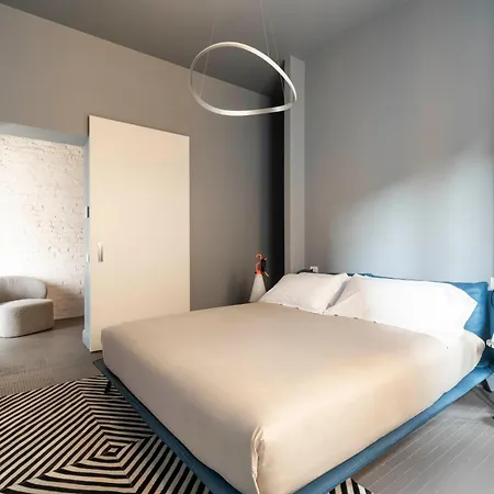 10 Manzoni Apart-hotel Cremona