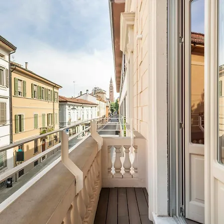 Apart-hotel 10 Manzoni Cremona