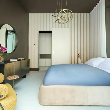 10 Manzoni Apart-hotel Cremona