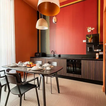 Apart-hotel 10 Manzoni *