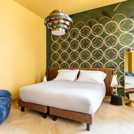 Apart-hotel 10 Manzoni Cremona
