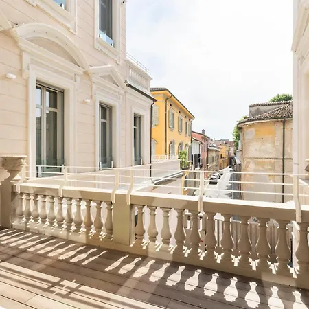 10 Manzoni Apart-hotel *