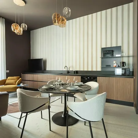 10 Manzoni Aparthotel